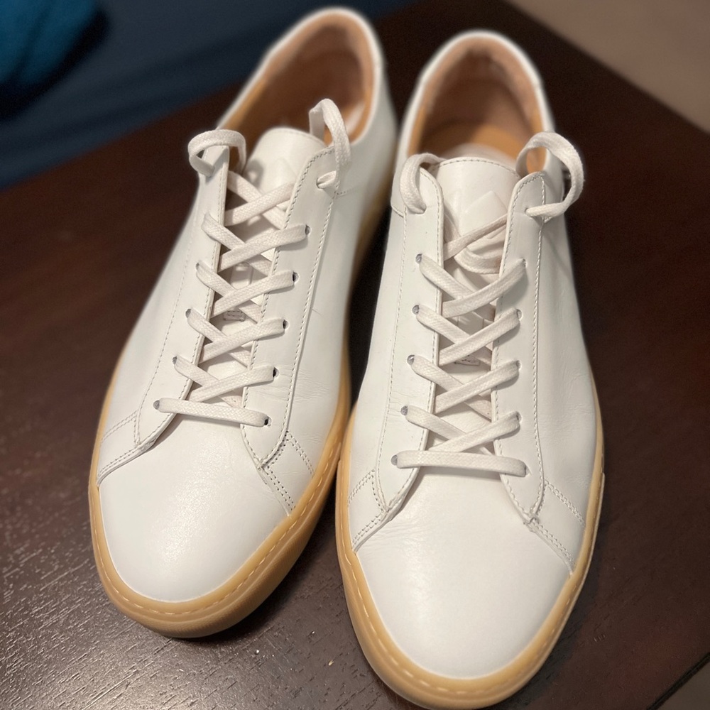 EUC Koio Capri White Light Gum size 43 (10US)
